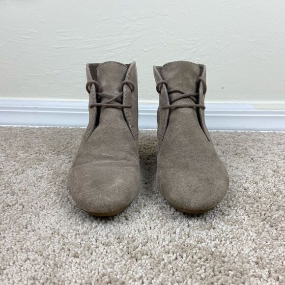 Nine West Joeyo Suede Ankle Wedge Lace-Up Booties - Picture 4 of 6